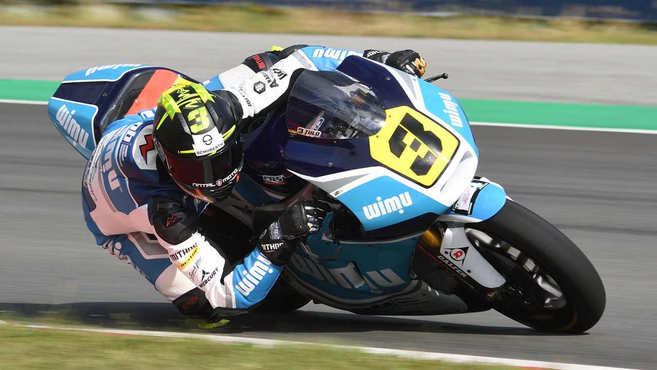 Jesko Raffin y Augusto Fernández se reparten las victorias de Moto2 en Barcelona