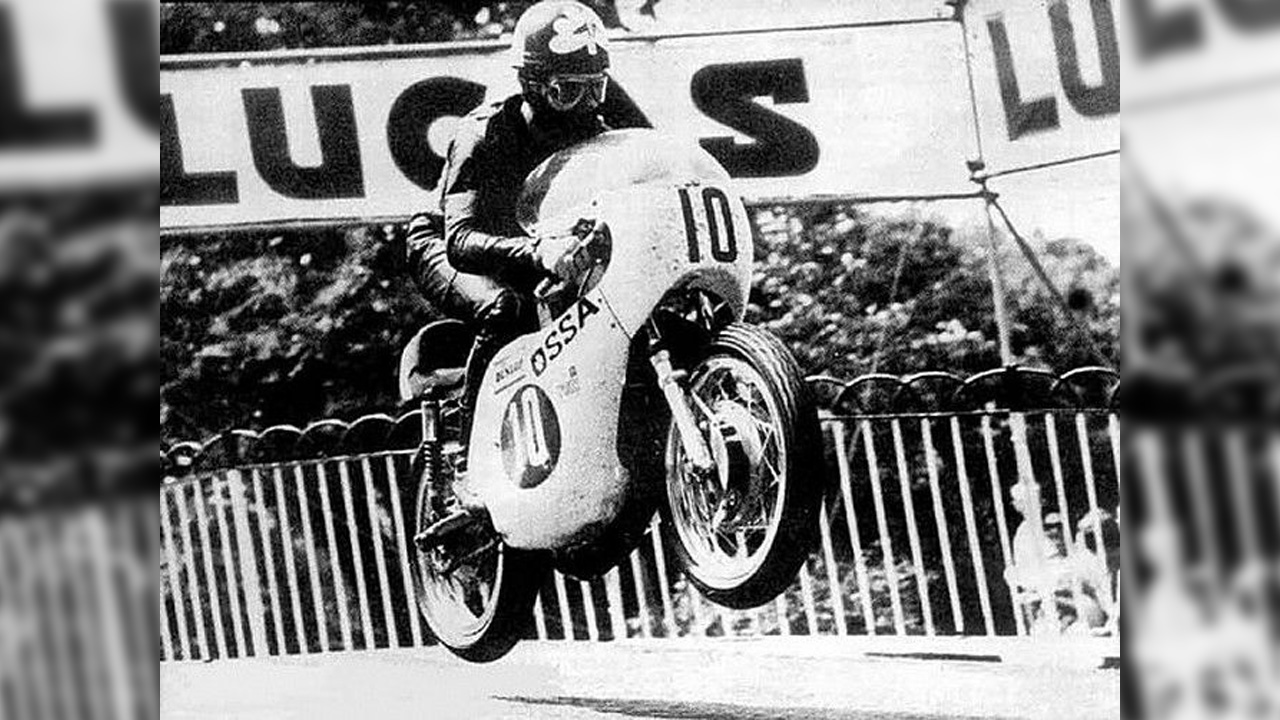 Raül Torras convierte el IOMTT 2018 en historia del motociclismo español