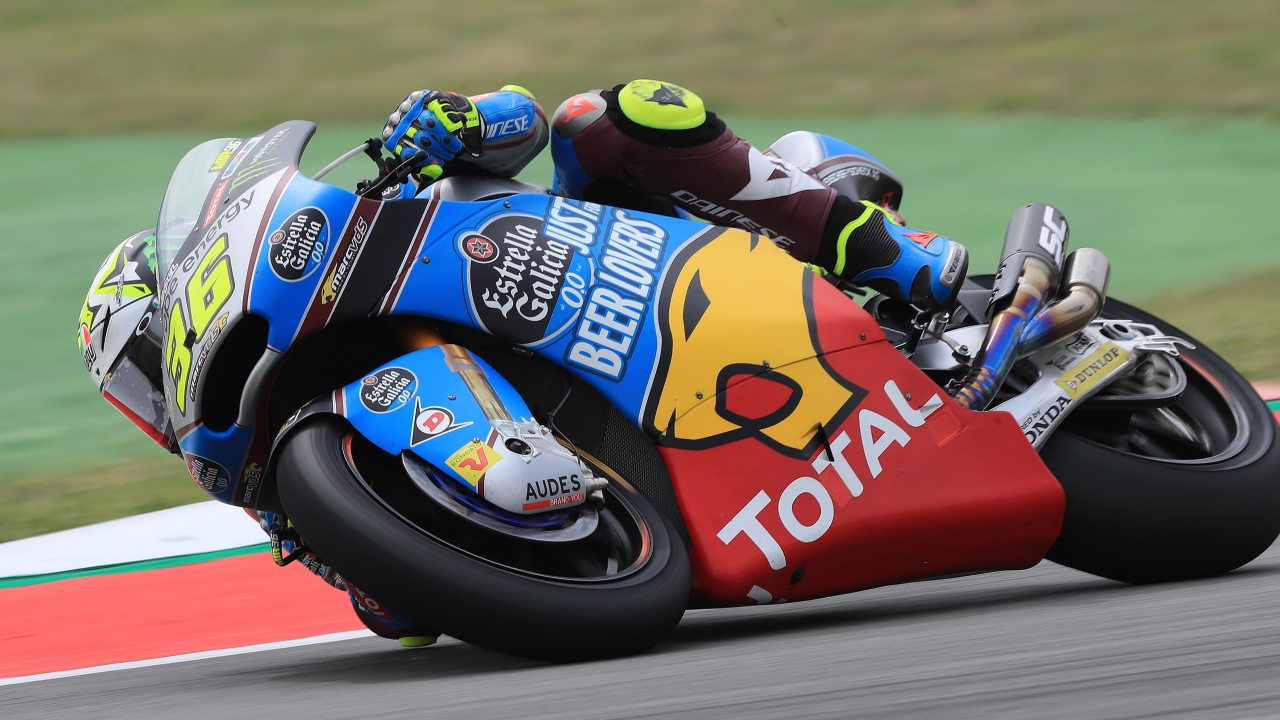 Pecco Bagnaia lidera Moto2 en Catalunya con Álex Márquez y Joan Mir cerca