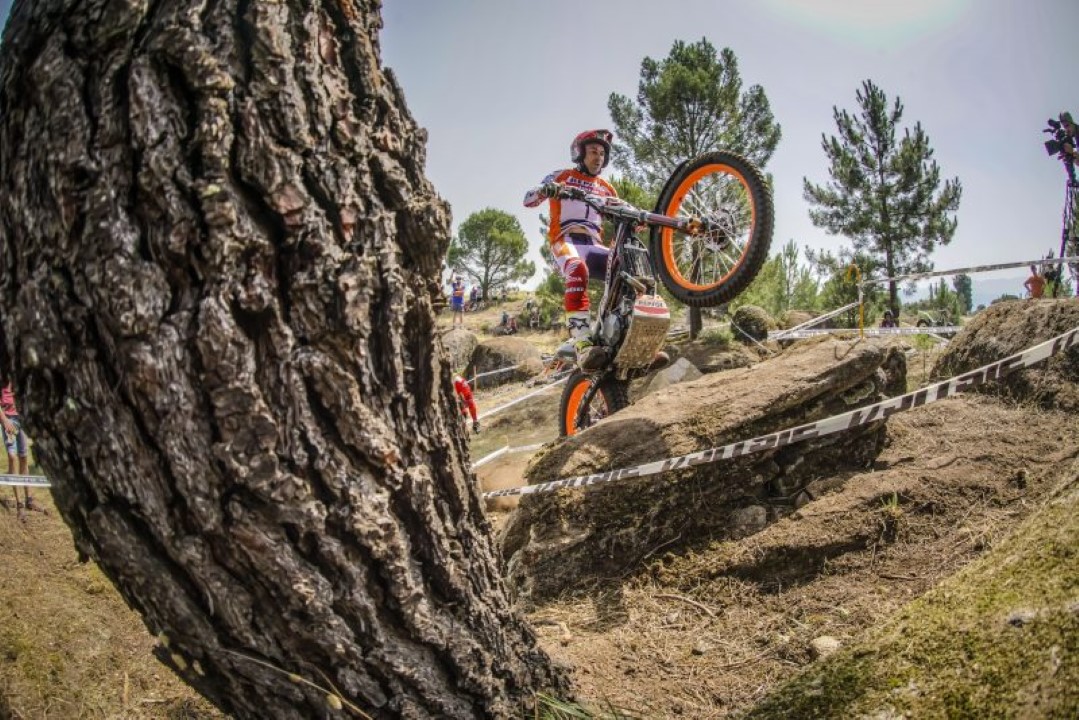 ¡Toni Bou más líder del Mundial de TrialGP tras su victoria 100