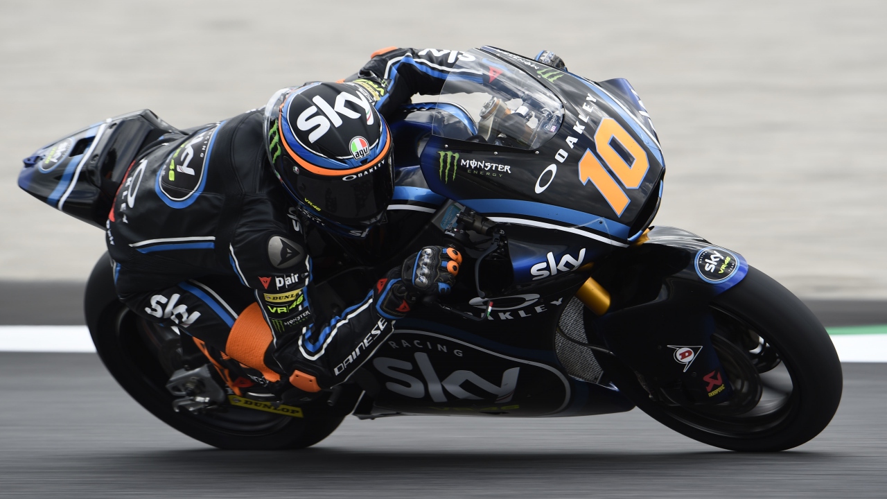 Pecco Bagnaia y Joan Mir encabezan los libres de Moto2 en Assen