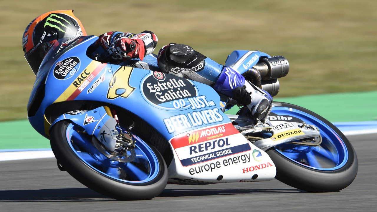 Jorge Martín da una lección de estrategia en Assen y recupera el liderato de Moto3