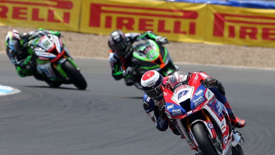 NoTodoMotoGP: Leon Haslam y Jake Dixon brillan en la fiesta British de Kawasaki