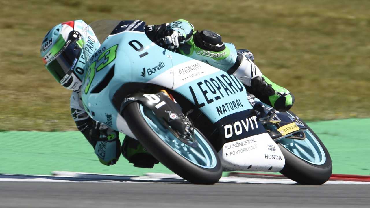 Jorge Martín se lleva la pole de Moto3 en Sachsenring ante Marcos Ramírez