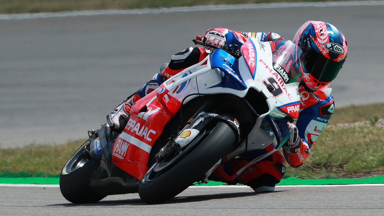 Marc Márquez tira de épica para lograr su novena pole seguida en Sachsenring