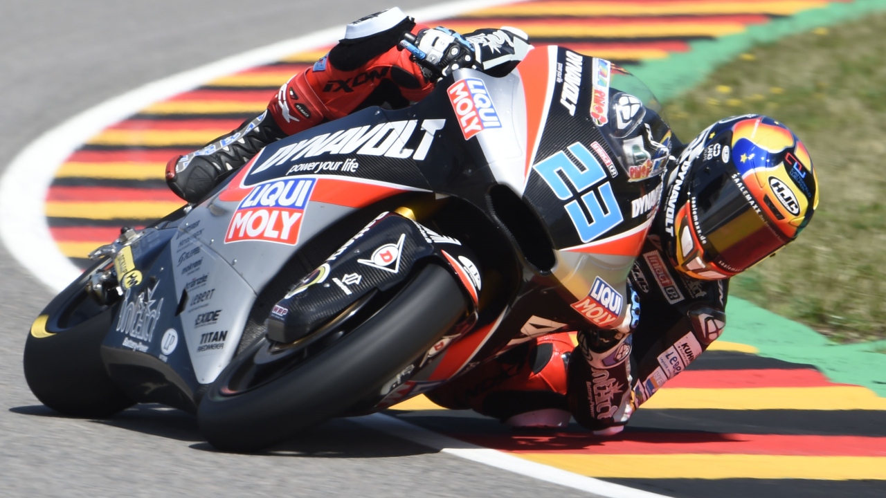 Brad Binder se estrena en Moto2 tras imponerse a Joan Mir en Sachsenring