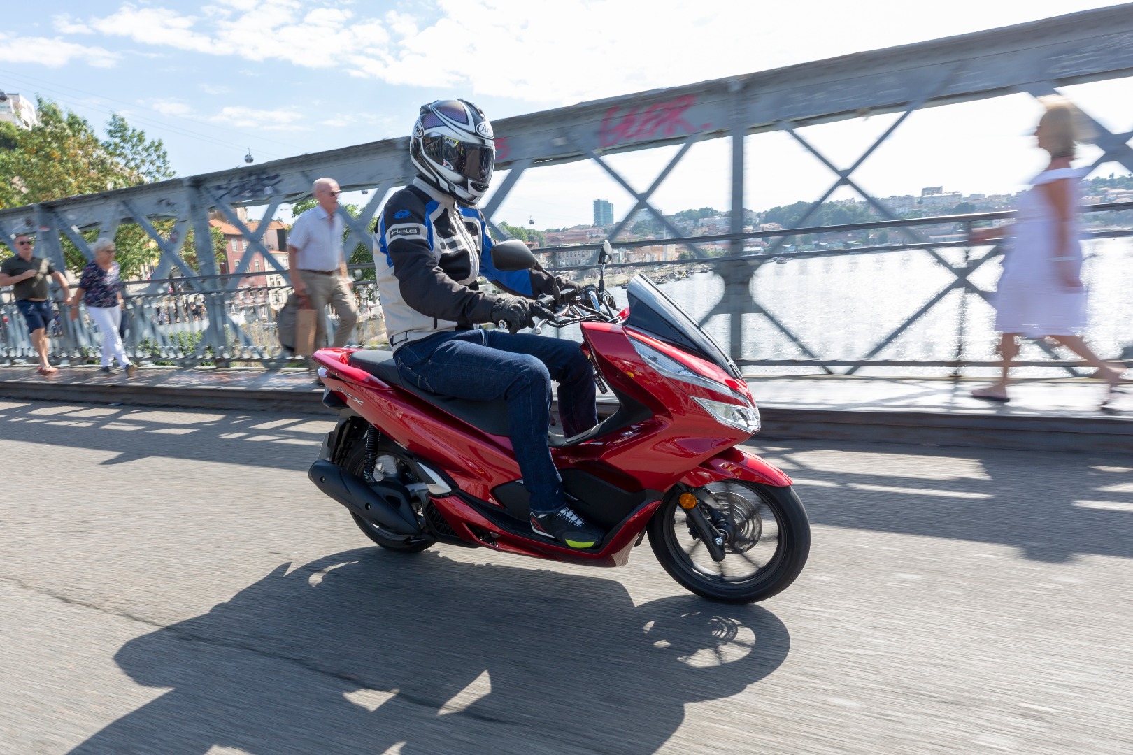 MOTOCICLISMO 2557, contenidos y sumario de la revista