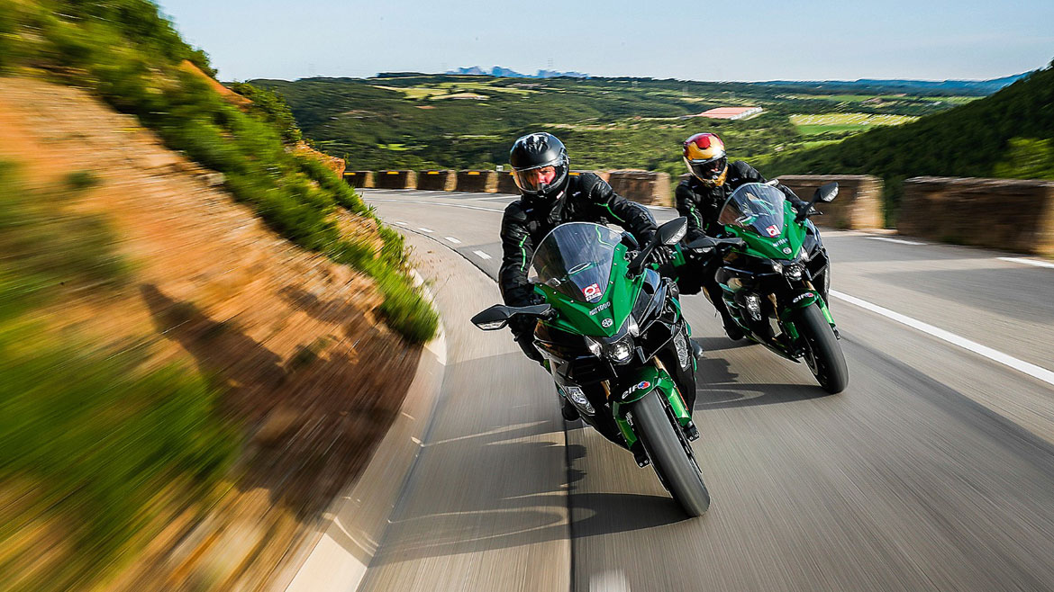 Desafío Ninja H2 SX en la Rider 1000