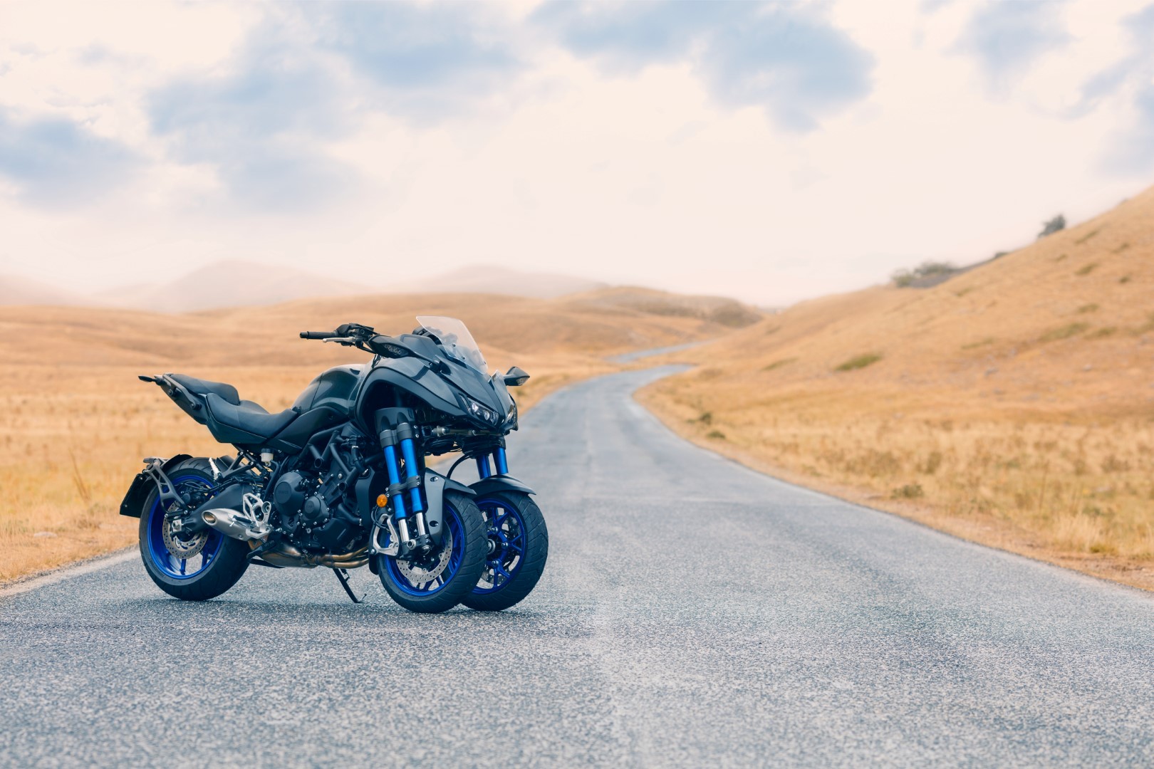 Yamaha Niken ¡Vive la revolución de primera mano con MOTOCICLISMO!