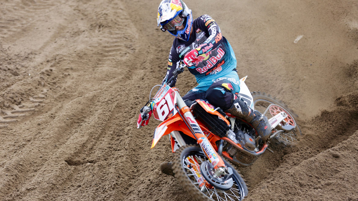 Jorge Prado arrasa en Bélgica y amplía su ventaja sobre Jonass