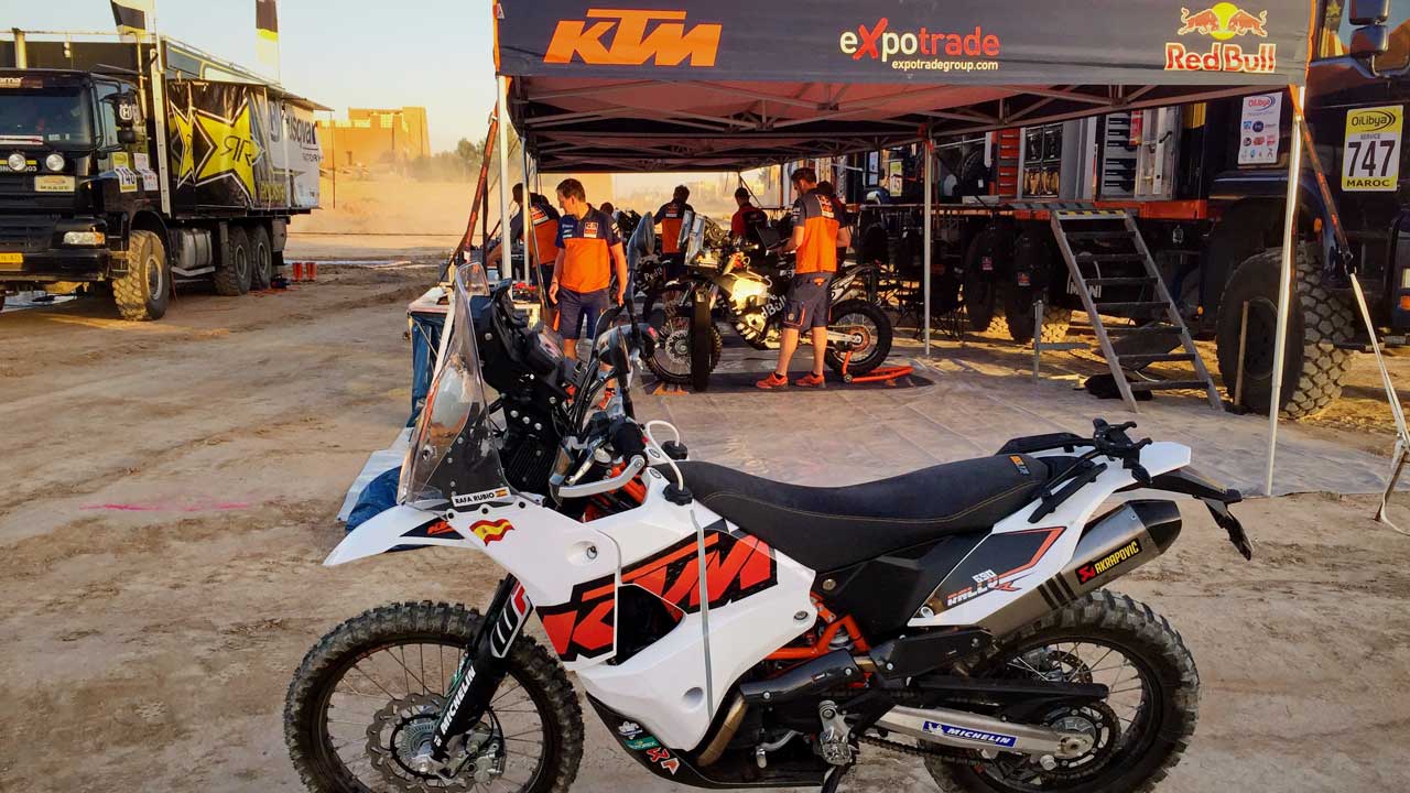 Transformación KTM 690 Enduro R, del trail a los rallies