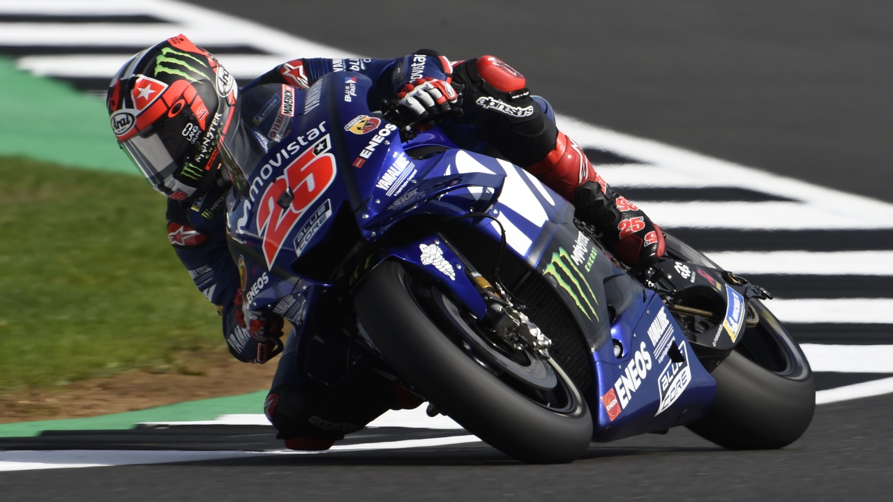Andrea Dovizioso comanda y Yamaha respira en los libres de MotoGP en Silverstone