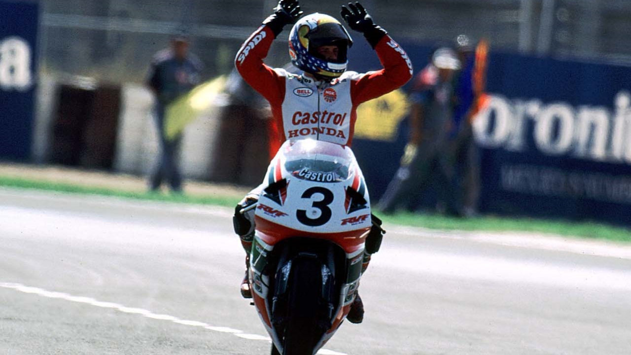 Álvaro Bautista tras los pasos de John Kocinski y Max Biaggi