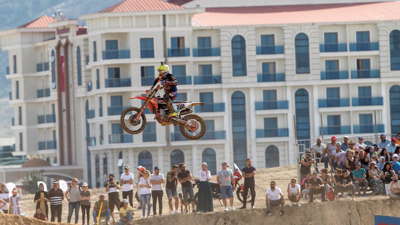 Victorias de Herlings y Covington en el MXGP de Turquía