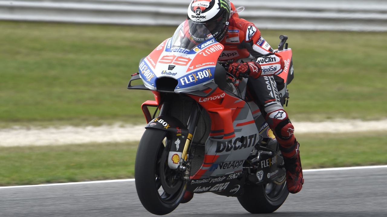 Jorge Lorenzo: “La batalla con Marc Márquez me ha hecho perder mucho tiempo