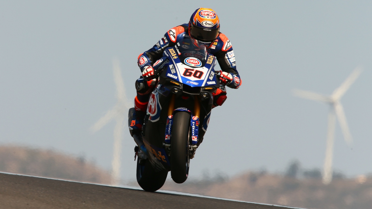 Jonathan Rea se pasea en Portimao para lograr un doble repóquer