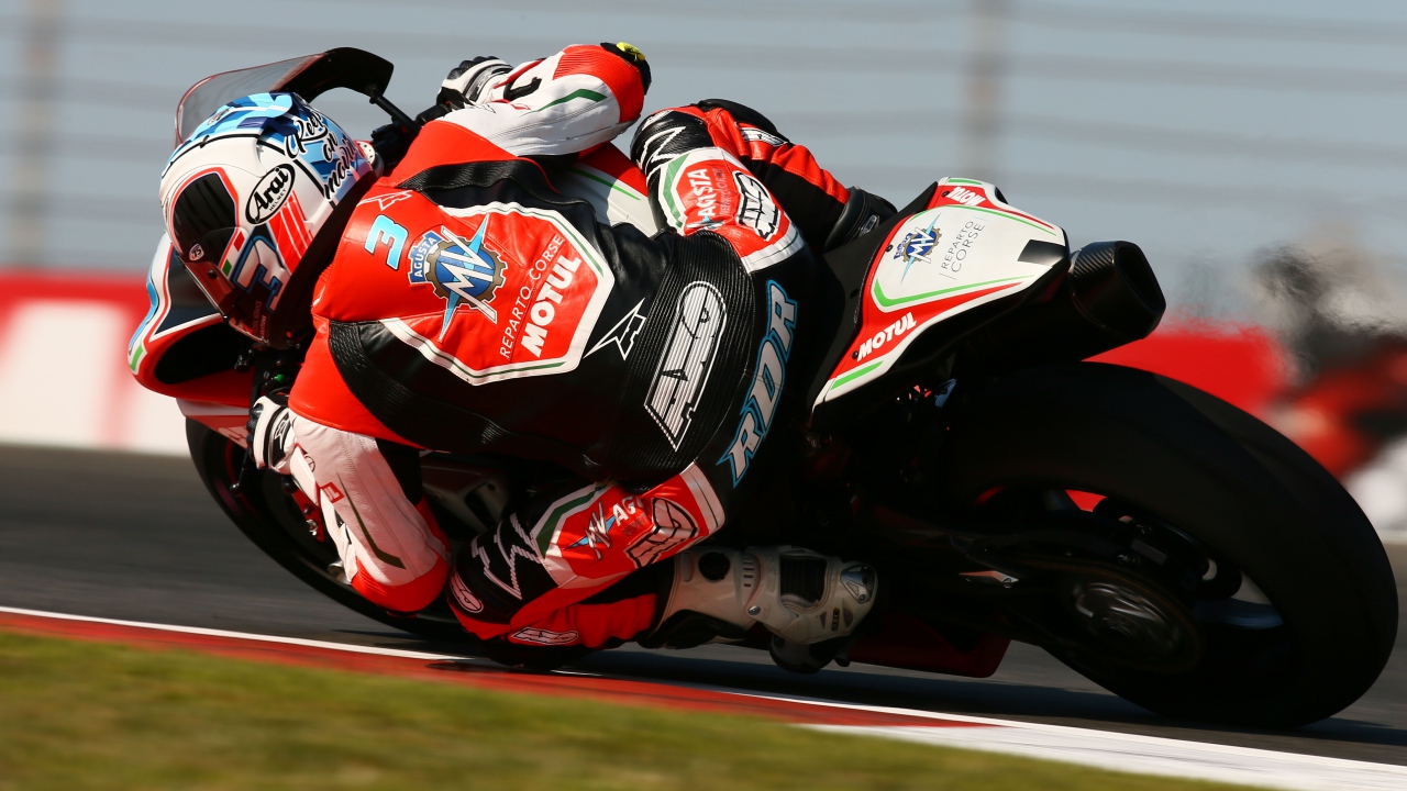 Federico Caricasulo gana la dramática carrera de Supersport en Portimao