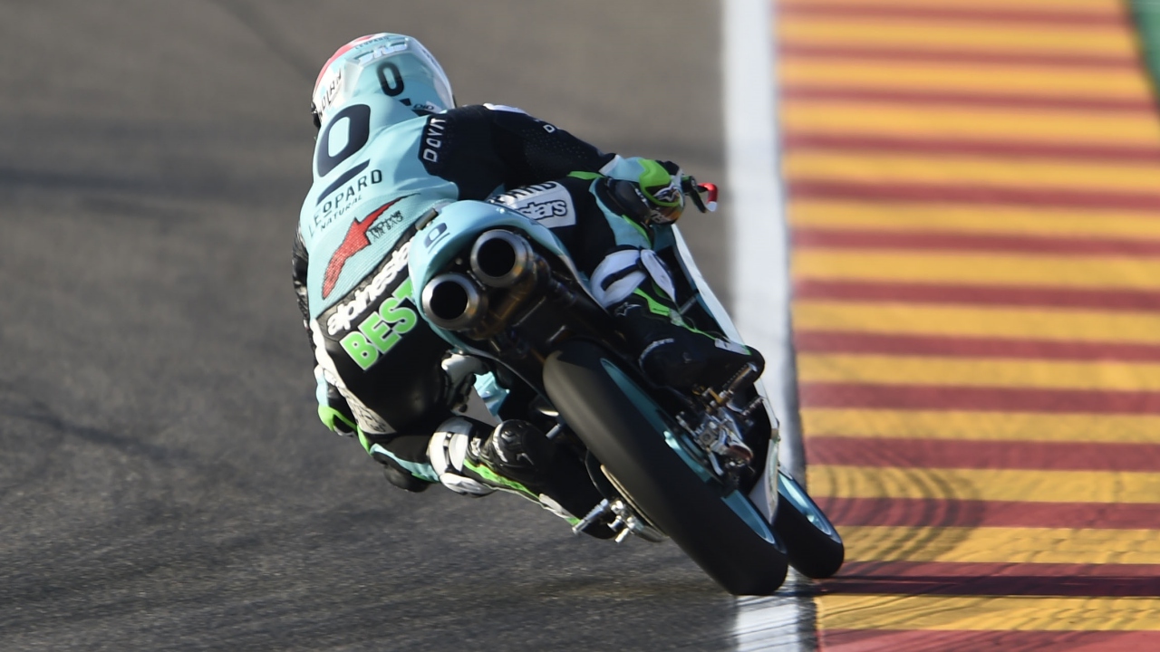 Jorge Martín asusta al lograr la pole de Moto3 con increíble autoridad en Motorland