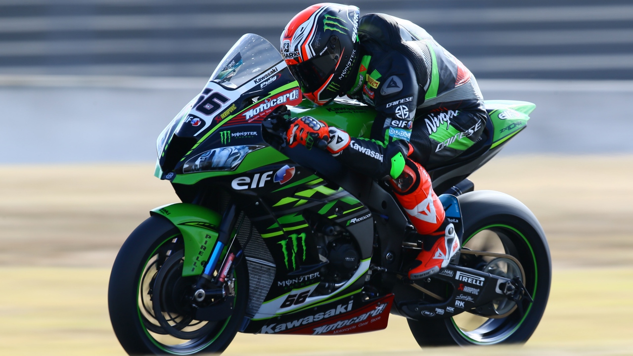 Jonathan Rea hace póquer de títulos con siete triunfos seguidos y podio de Xavi Forés 