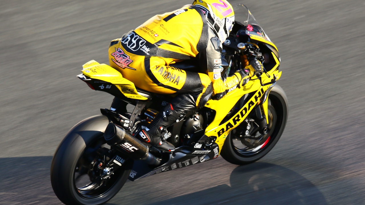 Jules Cluzel vence a Sandro Cortese y deja el Mundial de Supersport 2018 entre ambos