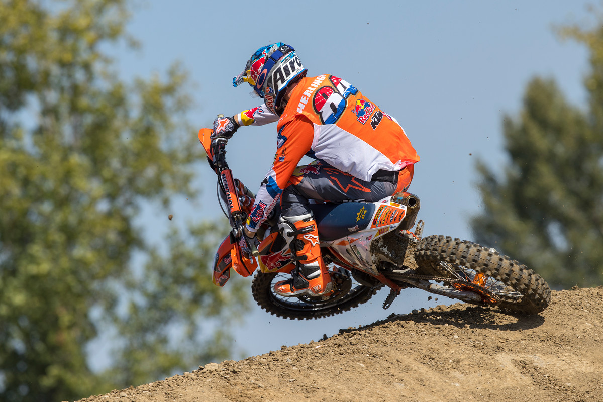 Jorge Prado y Herlings reafirman su condición de campeones ganando en Ímola