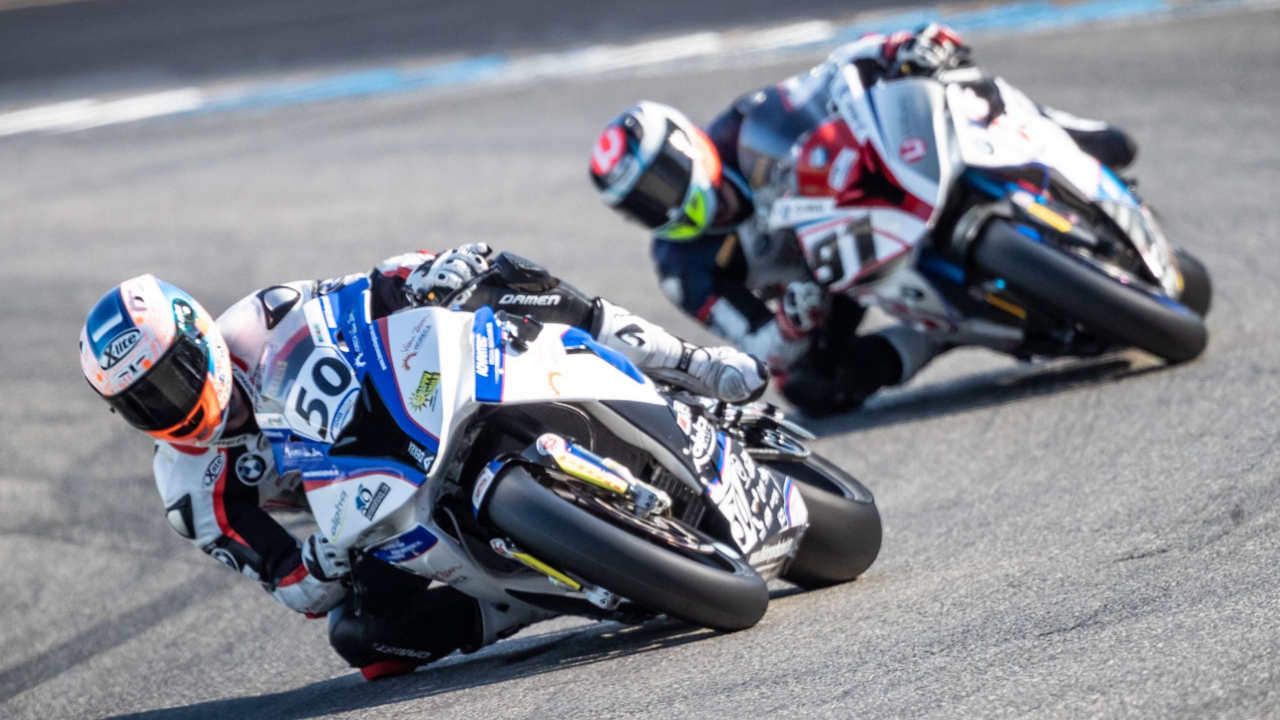 NoTodoMotoGP: Leon Haslam acaricia el título del BSB e Ilya Mykhalchyk conquista el IDM