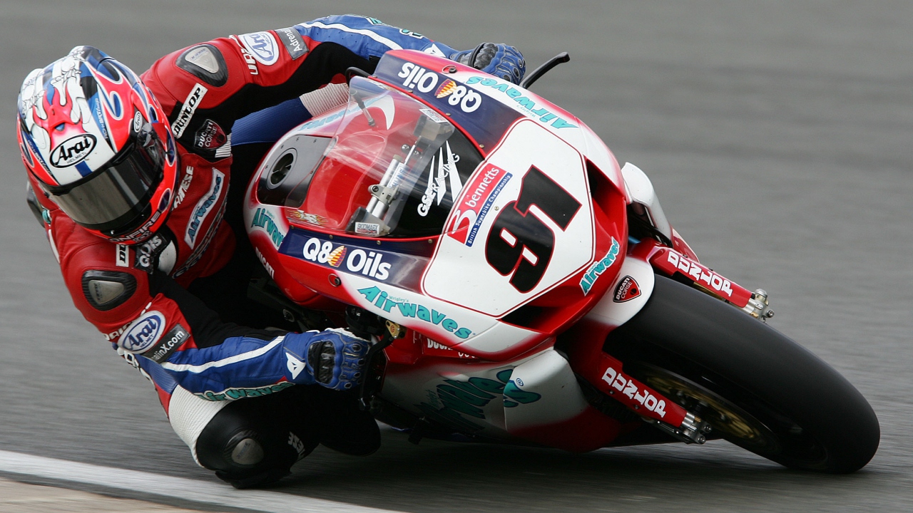Leon Haslam cierra su maldición y volverá al WorldSBK como campeón del BSB
