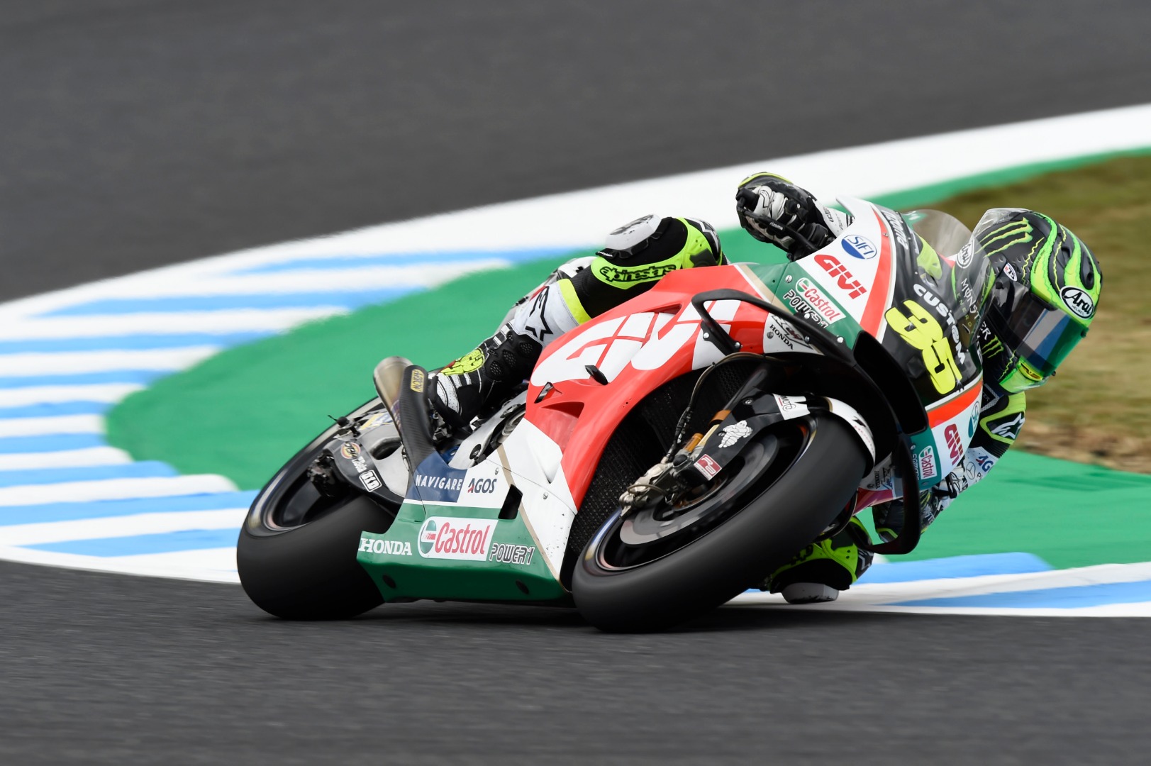 Andrea Dovizioso reta a Marc Márquez en Japón y Dani Pedrosa lidera los segundos libres