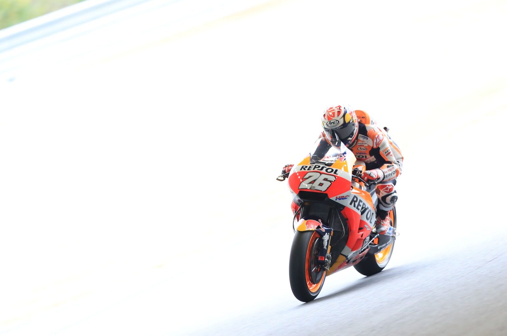 Andrea Dovizioso reta a Marc Márquez en Japón y Dani Pedrosa lidera los segundos libres
