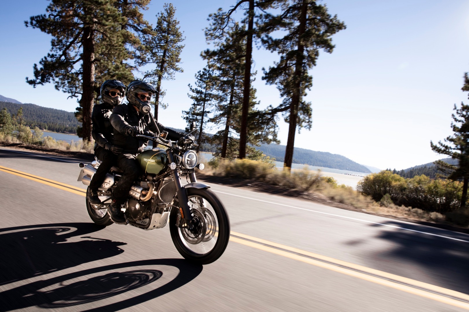 Triumph Scrambler 1200 XC & XE, Triumph hace de las Scramblers auténticas camperas
