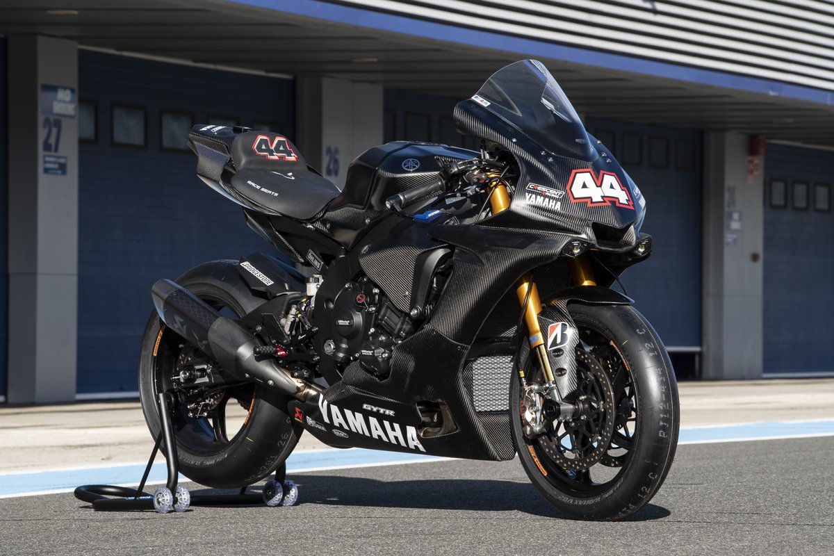 Lewis Hamilton probó en Jerez las SBK de Yamaha