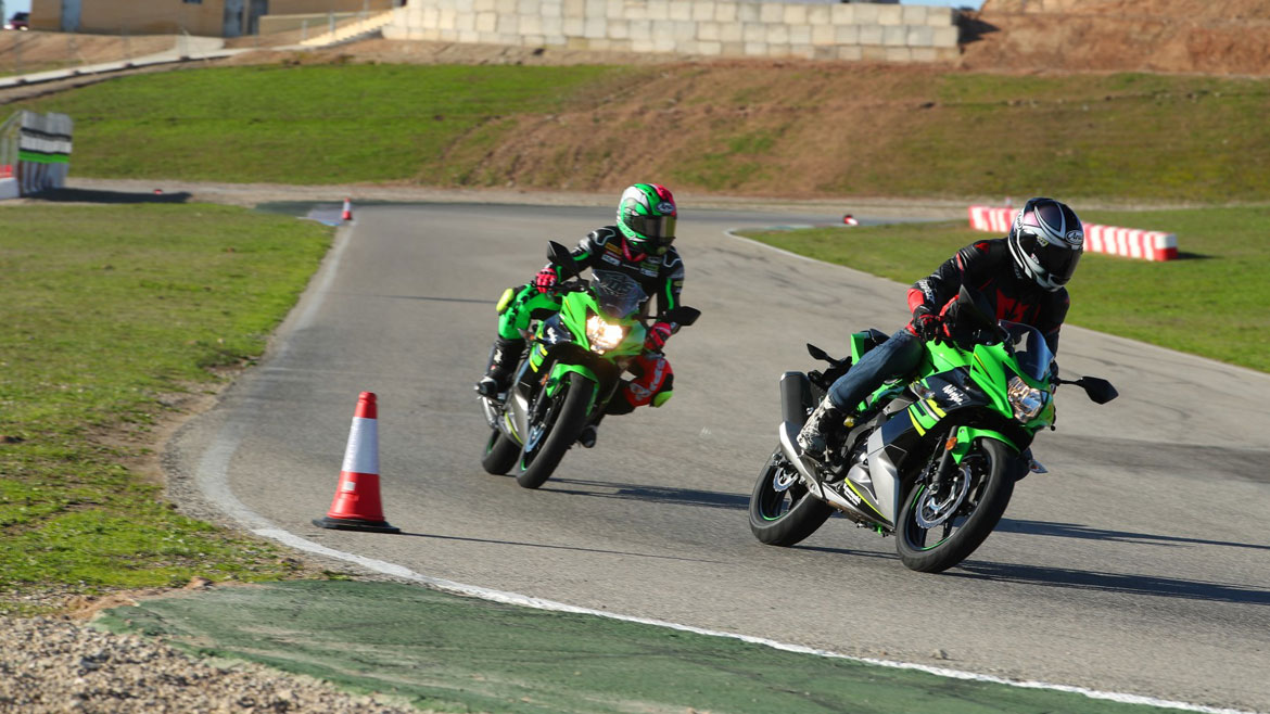Presentación de Kawasaki Ninja y Z125