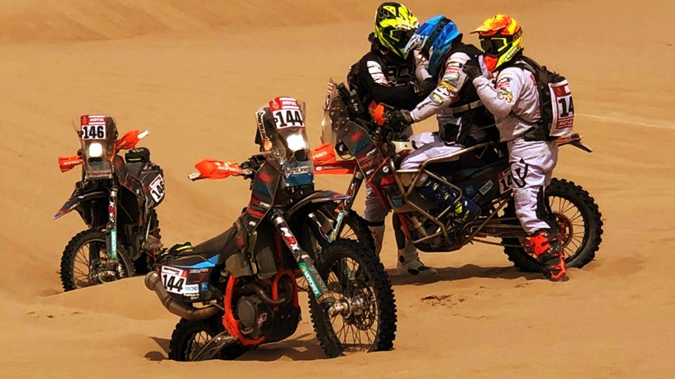 Nicola Dutto expulsado del Dakar 2019: “Este caradura no quiere que un parapléjico siga