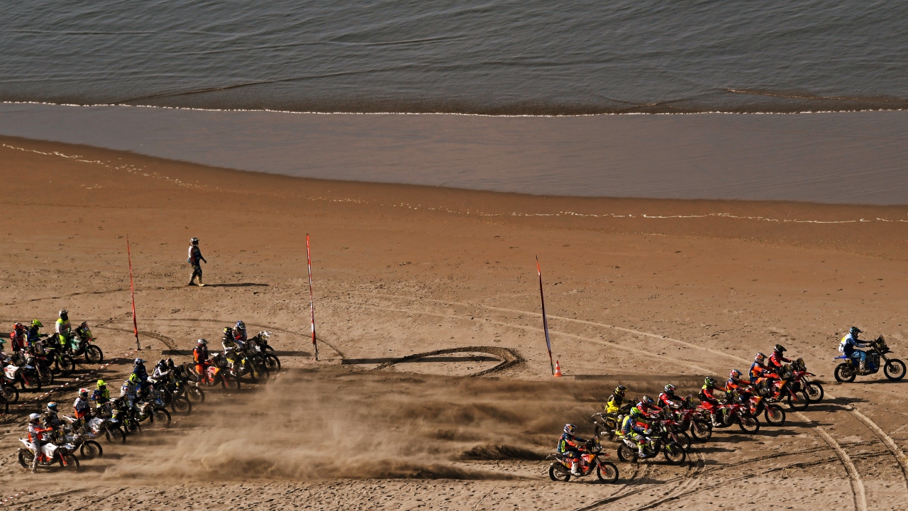 Dakar 2019: Diez candidatos, dos tácticas opuestas y un solo ganador