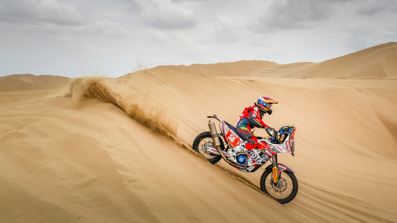 Dakar 2019: Novena inmaculada de Laia Sanz e hito histórico de Anastasiya Nifontova