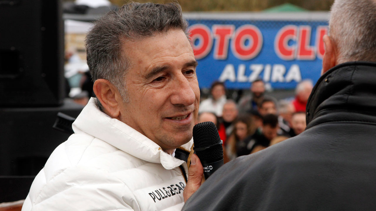 Homenaje motero de Alzira a Jorge Martínez Aspar