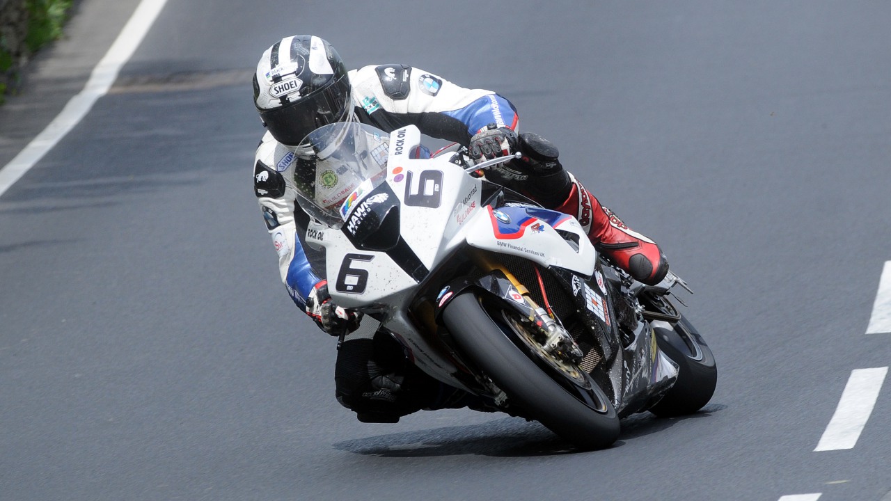 Michael Dunlop afrontará su mayor reto en el IOMTT 2019 con el Tyco BMW