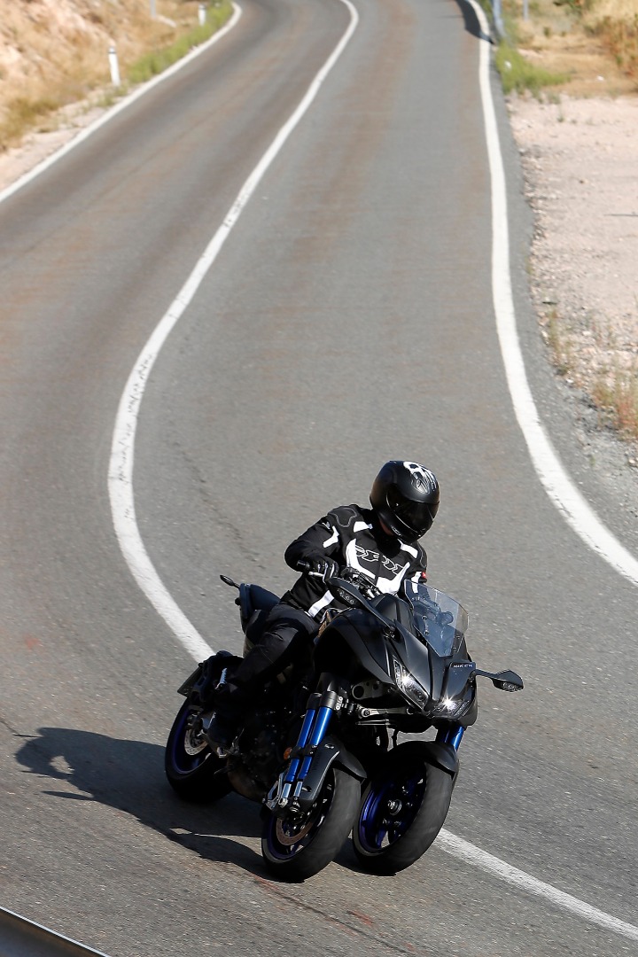 Yamaha Niken, prueba a fondo de la sorpresa del año