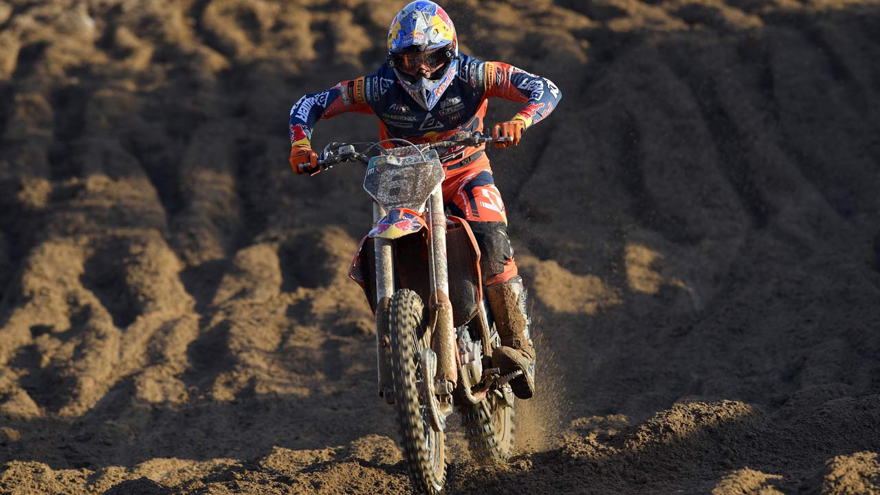 Cairoli y Prado abren con victoria la pretemporada
