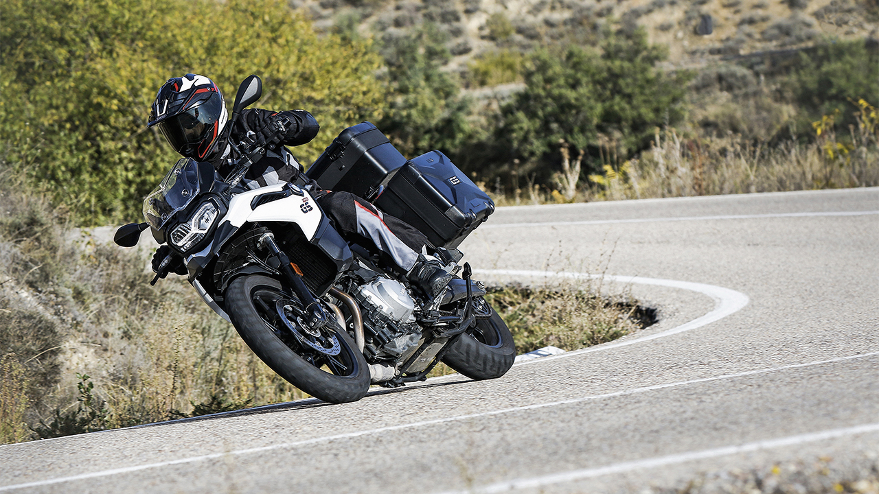 BMW F 750 GS, Ducati Multistrada 950, Suzuki V-Strom 650X, Triumph Tiger 800 XRX 