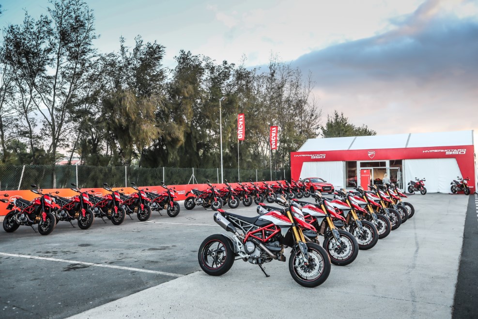 Ducati Hypermotard 950/Hypermotard 950 SP, prueba, ficha técnica y primeras impresiones 
