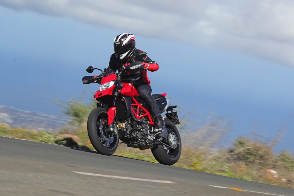Ducati Hypermotard 950/Hypermotard 950 SP, prueba, ficha técnica y primeras impresiones 