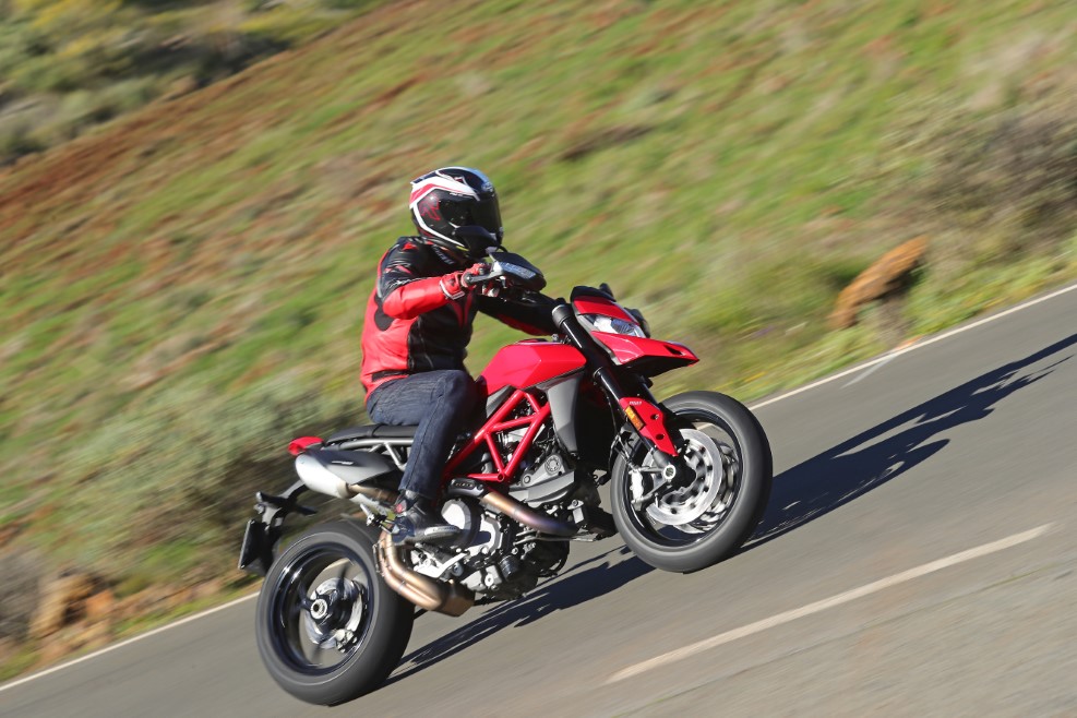 Ducati Hypermotard 950/Hypermotard 950 SP, prueba, ficha técnica y primeras impresiones 