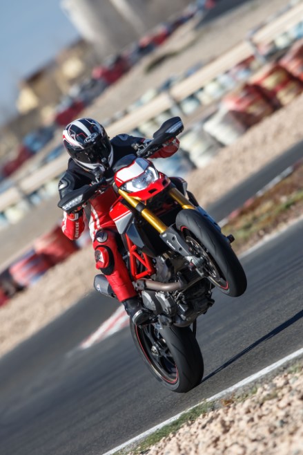 Ducati Hypermotard 950/Hypermotard 950 SP, prueba, ficha técnica y primeras impresiones 