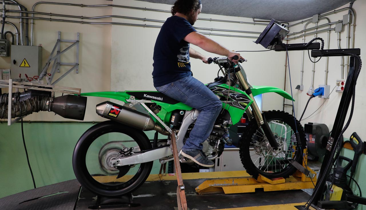 Akrapovic Evolution para KX 450 2019, prueba de producto