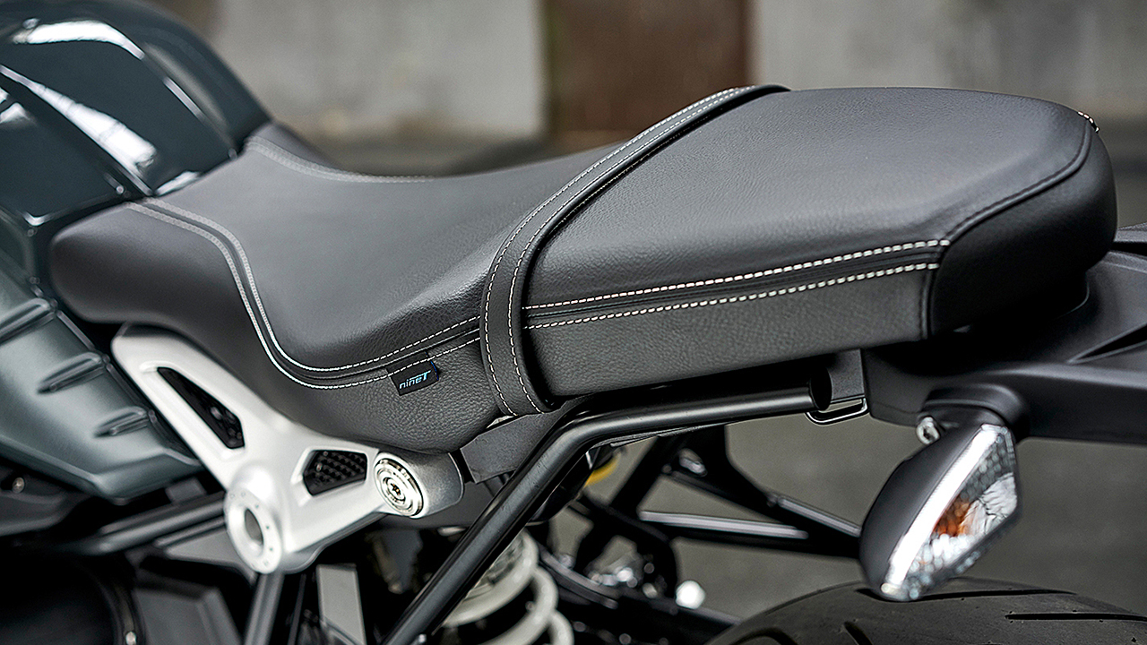 Comparativa Vintage: BMW R nineT, Kawasaki Z900RS