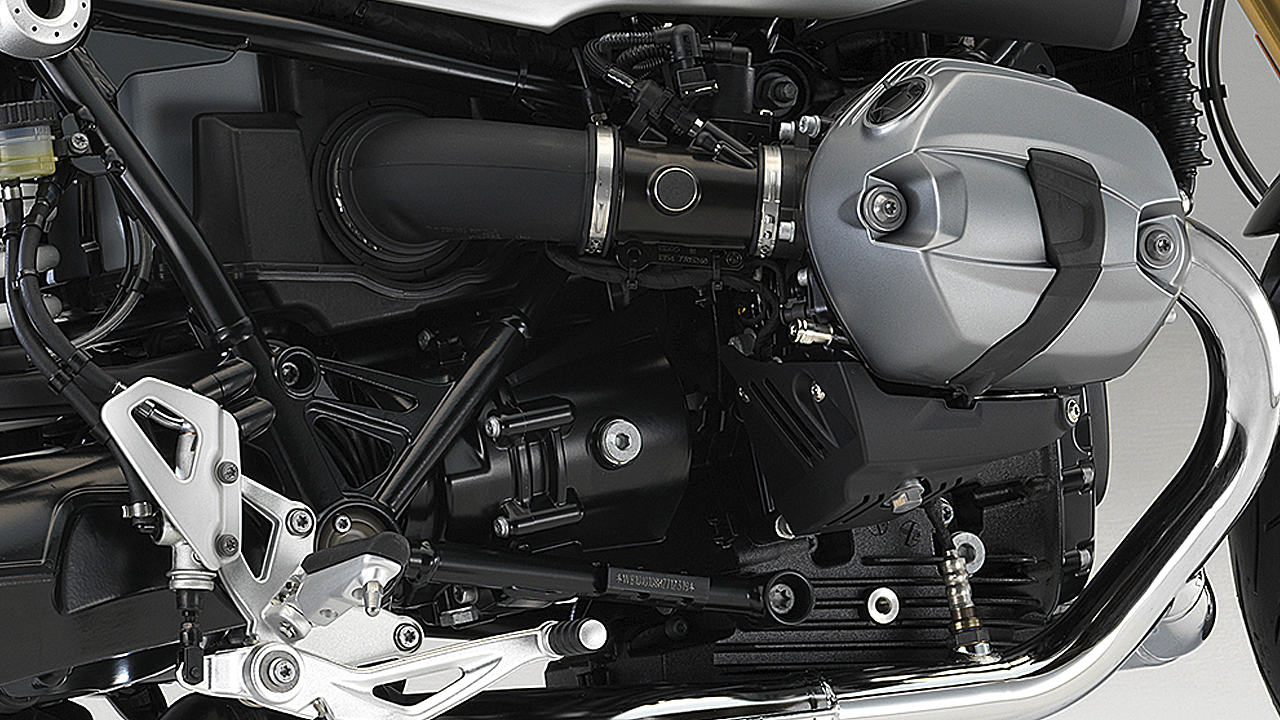 Comparativa Vintage: BMW R nineT, Kawasaki Z900RS