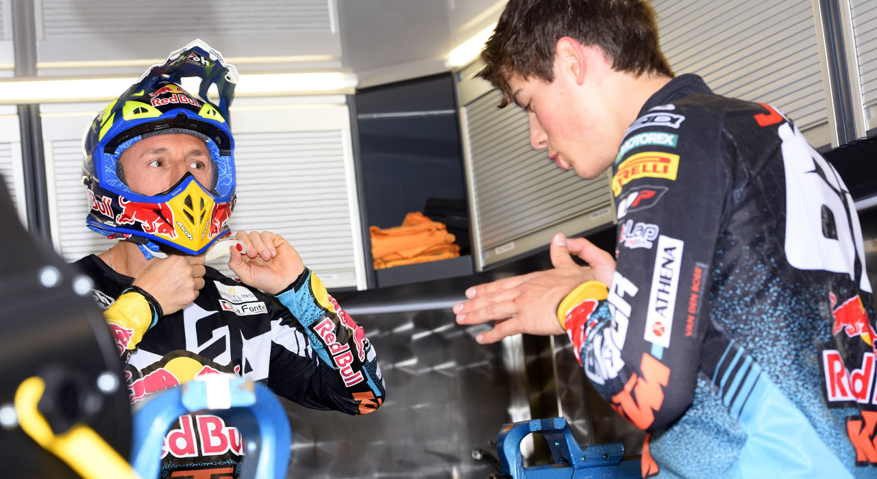 Prado y Cairoli cierran con éxito el Internacional de Motocross italiano