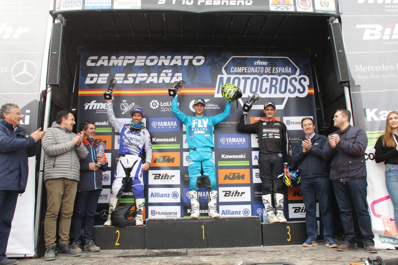 Dominio de Larrañaga y Butrón en la primera cita del Nacional de Motocross