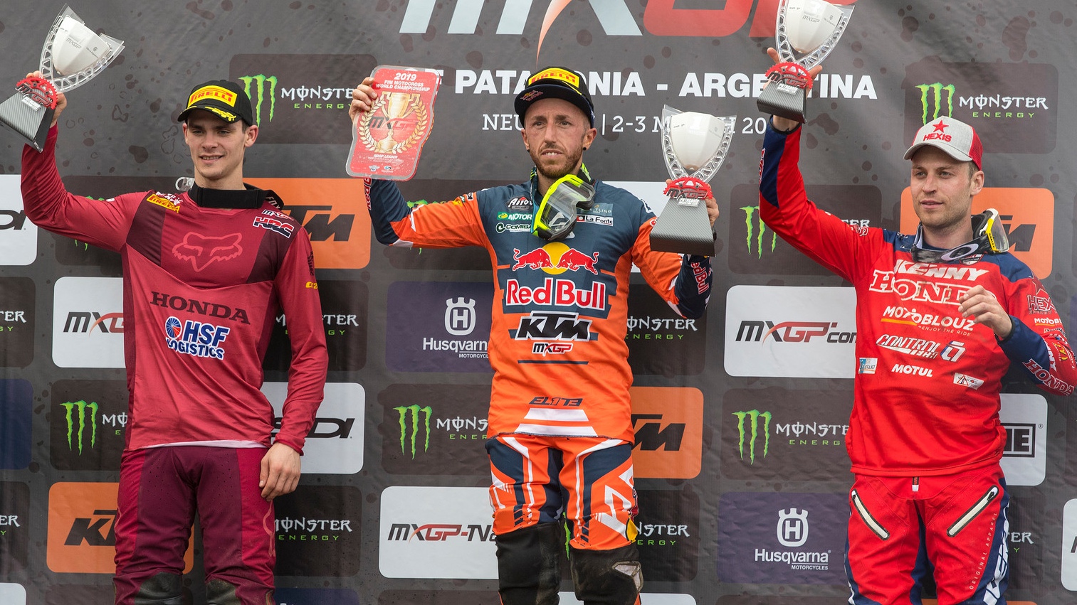 Tony Cairoli logra el doblete en MXGP en Argentina con una maniobra para el recuerdo